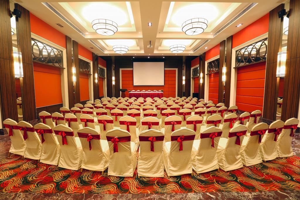 Grand Serenaa Hotel & Resorts, Auroville Exterior photo
