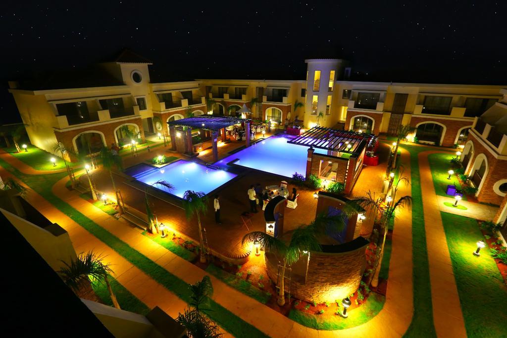 Grand Serenaa Hotel & Resorts, Auroville Exterior photo