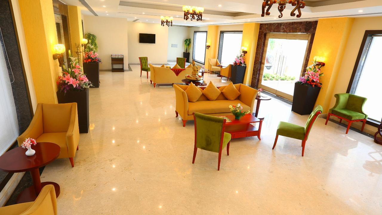 Grand Serenaa Hotel & Resorts, Auroville Exterior photo